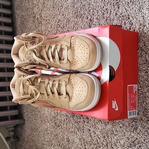 Womens Nike Dunk High